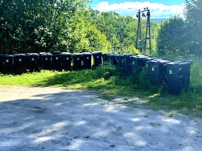Beholdere bilcrossbanen Hakavik 2